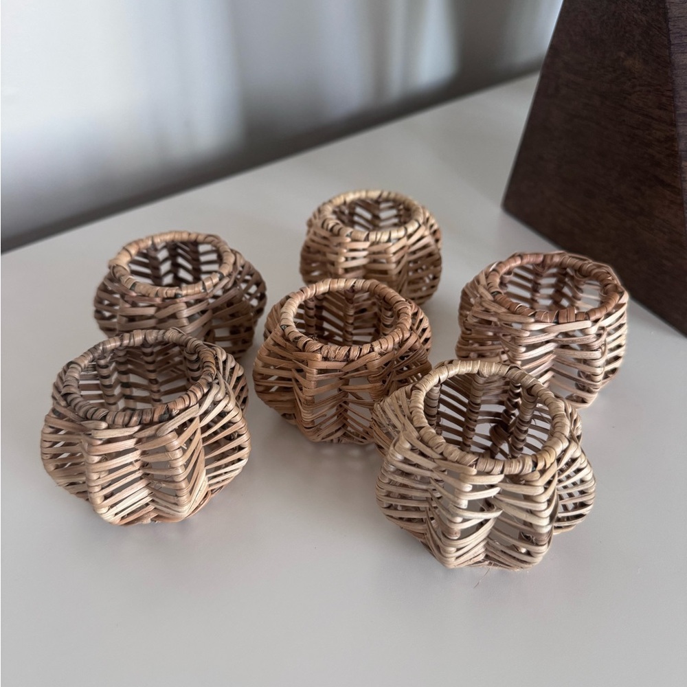 Natural Woven Rattan Napkin Rings Set